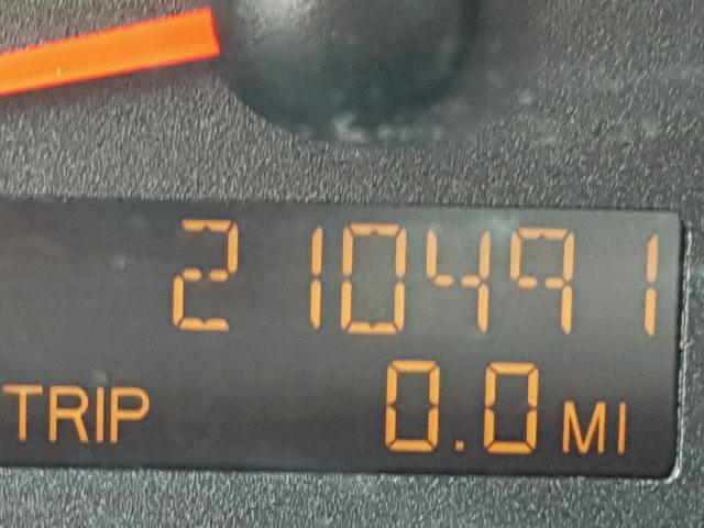 1G8AF52F74Z143797 - 2004 SATURN ION LEVEL BLACK photo 8