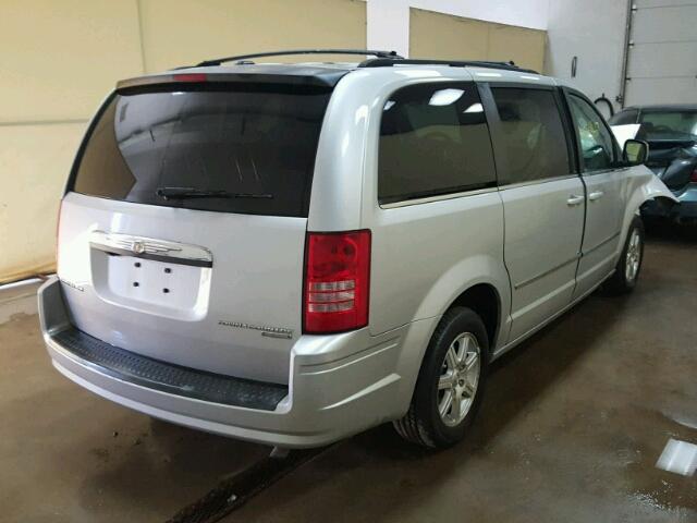 2A8HR54109R674668 - 2009 CHRYSLER TOWN & COU SILVER photo 4