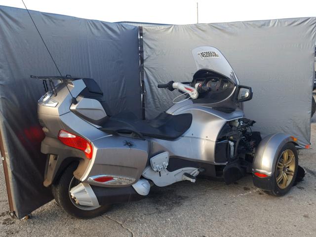 2BXJBWC16CV002228 - 2012 CAN-AM SPYDER ROA SILVER photo 1