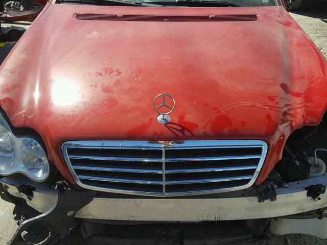 WDBRF52H16F791455 - 2006 MERCEDES-BENZ C GENERATI RED photo 7