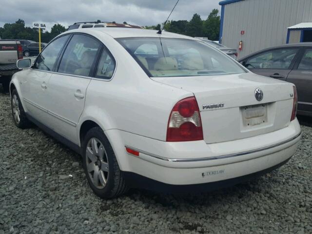 WVWRH63B71E153589 - 2001 VOLKSWAGEN PASSAT GLX WHITE photo 3