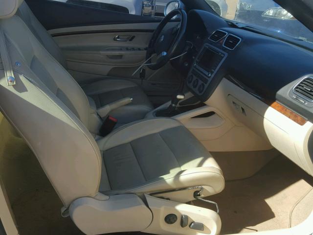 WVWFA71F38V008000 - 2008 VOLKSWAGEN EOS LUX 蓝色 照片 5