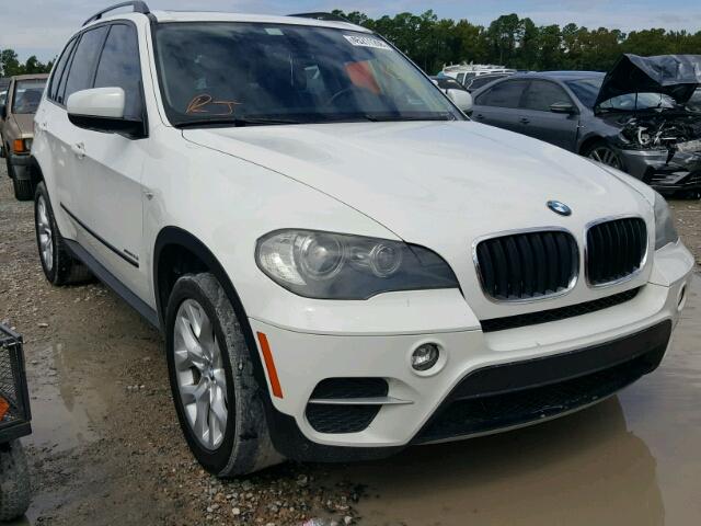 5UXZV4C57BL415369 - 2011 BMW X5 XDRIVE3 WHITE photo 1