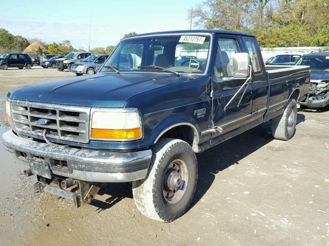 1FTHX26F6TEB30779 - 1996 FORD F250 GREEN photo 2