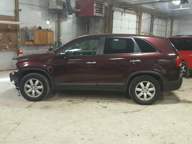 5XYKT3A18DG377409 - 2013 KIA SORENTO LX MAROON photo 9