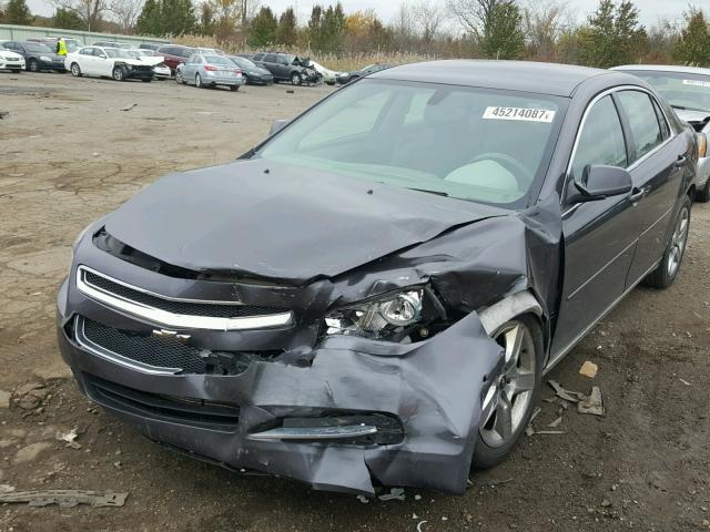 1G1ZC5EB8AF224713 - 2010 CHEVROLET MALIBU 1LT ნაცრისფერი ფოტო 2
