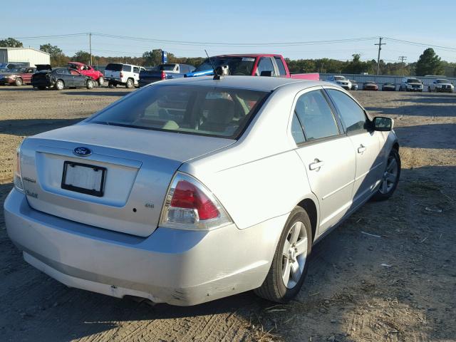 3FAHP07Z29R172231 - 2009 FORD FUSION SE SILVER photo 4