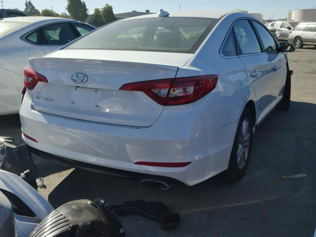 5NPE24AF4HH594181 - 2017 HYUNDAI SONATA SE WHITE photo 4