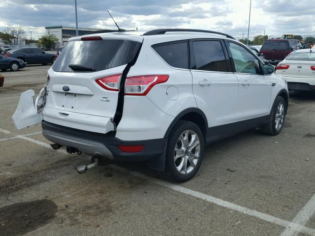 1FMCU9G94EUB26660 - 2014 FORD ESCAPE SE WHITE photo 4