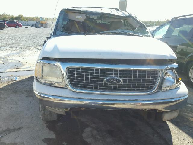 1FMRU17L7XLB71186 - 1999 FORD EXPEDITION WHITE photo 9