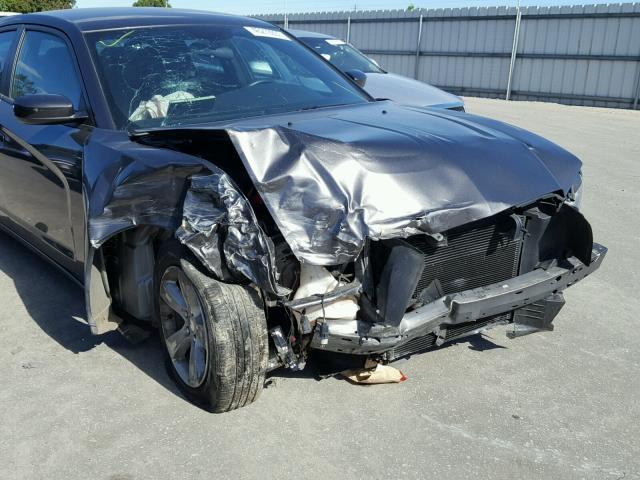 2C3CDXBG5EH215143 - 2014 DODGE CHARGER SE GRAY photo 9