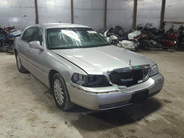 1LNHM81W95Y666285 - 2005 LINCOLN TOWN CAR S SILVER photo 1