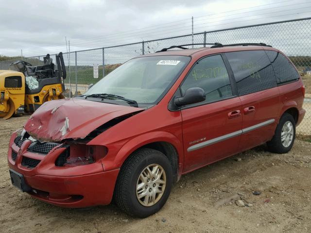 1B4GP453X1B206191 - 2001 DODGE CARAVAN SP RED photo 2