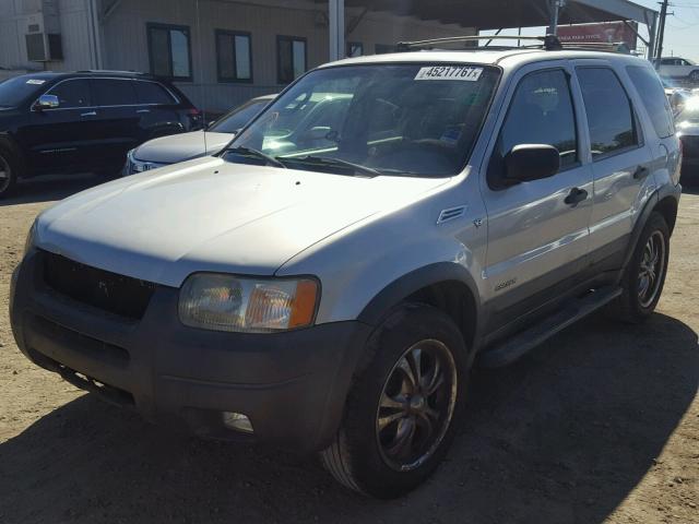 1FMYU031X2KB02257 - 2002 FORD ESCAPE SILVER photo 2