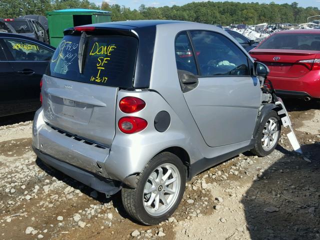 WMEEJ31X09K299430 - 2009 SMAR FORTWO SILVER photo 4