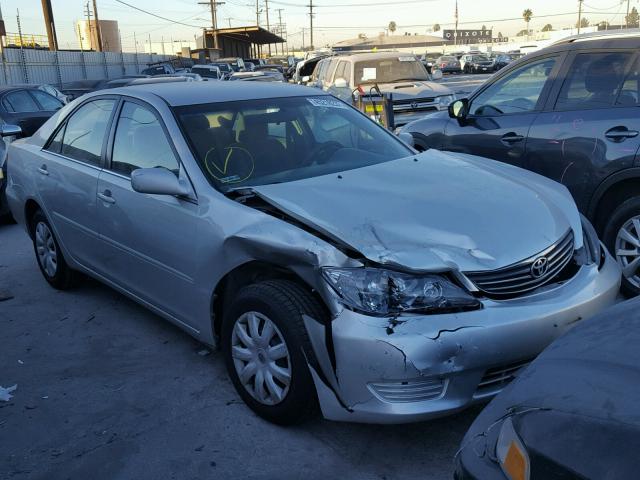 4T1BE32K45U013498 - 2005 TOYOTA CAMRY LE SILVER photo 1