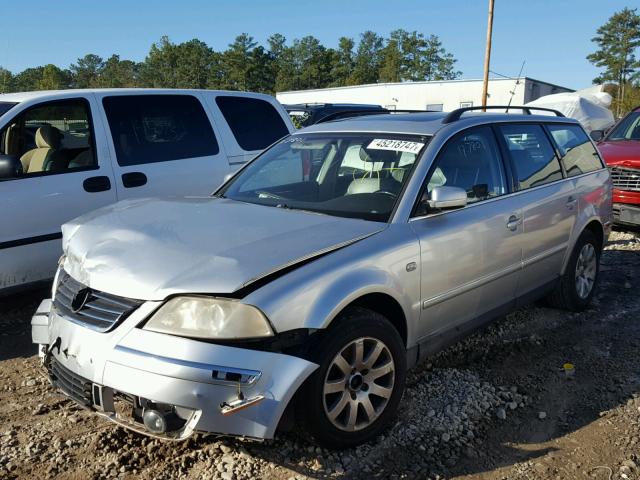 WVWVD63B83E002130 - 2003 VOLKSWAGEN PASSAT GLS SILVER photo 2