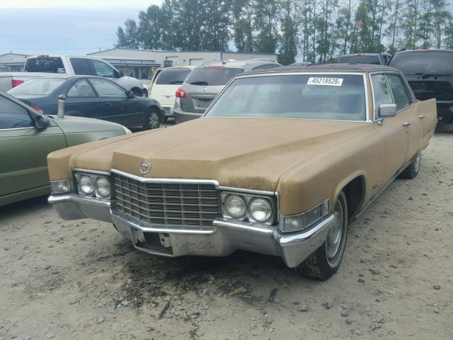 P9107922 - 1969 CADILLAC FLEETWOOD GOLD photo 2