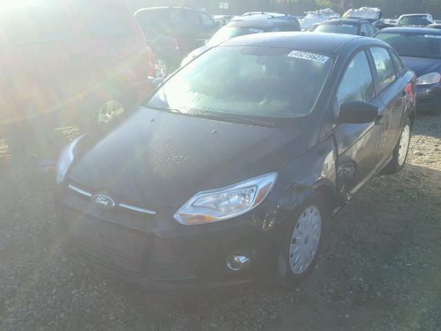 1FAHP3F25CL270276 - 2012 FORD FOCUS BLACK photo 2