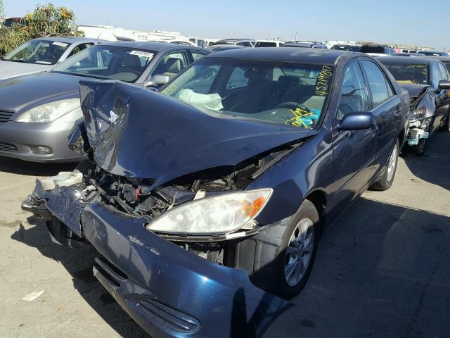 4T1BF30K54U072753 - 2004 TOYOTA CAMRY LE BLUE photo 2