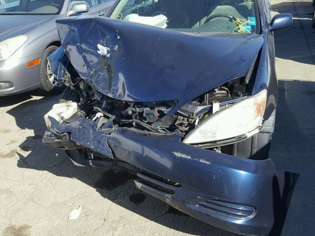 4T1BF30K54U072753 - 2004 TOYOTA CAMRY LE 蓝色 照片 7