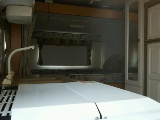 4YDT2602025900850 - 2002 KEYSTONE OUTBACK WHITE photo 6