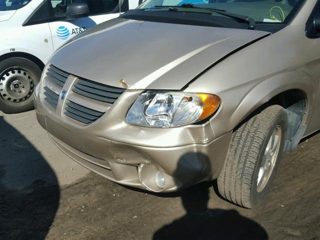 2D8GP44LX7R120041 - 2007 DODGE GRAND CARA BEIGE photo 9