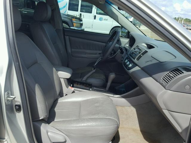 4T1BE32K53U208555 - 2003 TOYOTA CAMRY LE ვერცხლისფერი ფოტო 5