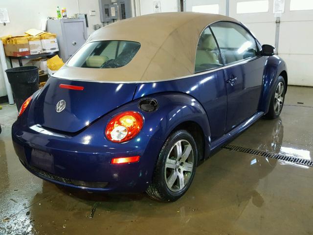 3VWRF31Y36M322579 - 2006 VOLKSWAGEN NEW BEETLE 蓝色 照片 4