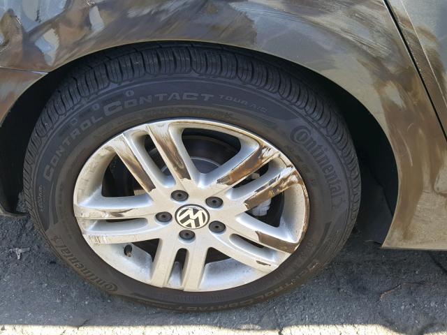 3VW2K7AJ1FM211858 - 2015 VOLKSWAGEN JETTA BASE SILVER photo 9