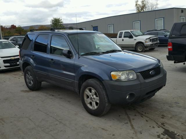 1FMYU93115KA78875 - 2005 FORD ESCAPE XLT BLUE photo 1