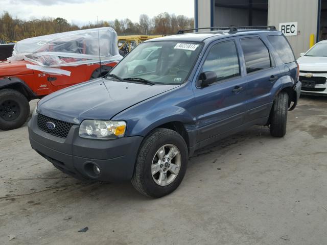 1FMYU93115KA78875 - 2005 FORD ESCAPE XLT BLUE photo 2