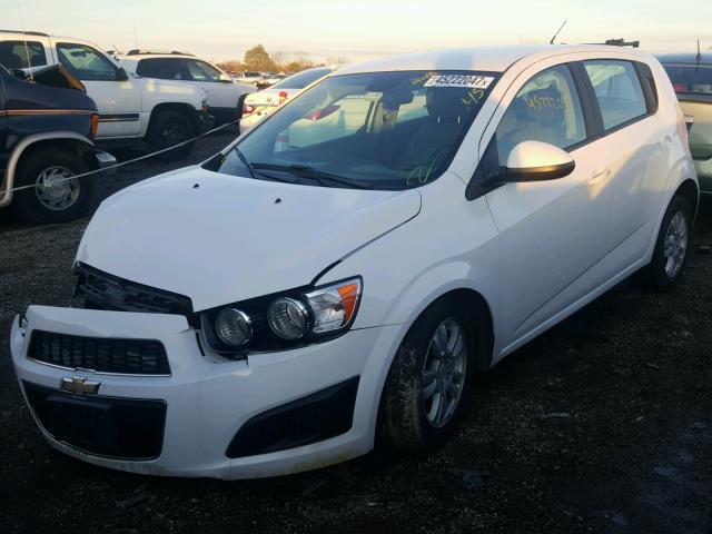 1G1JA6SH3C4163481 - 2012 CHEVROLET SONIC LS WHITE photo 2