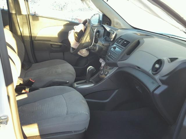 1G1JA6SH3C4163481 - 2012 CHEVROLET SONIC LS 白色 照片 5