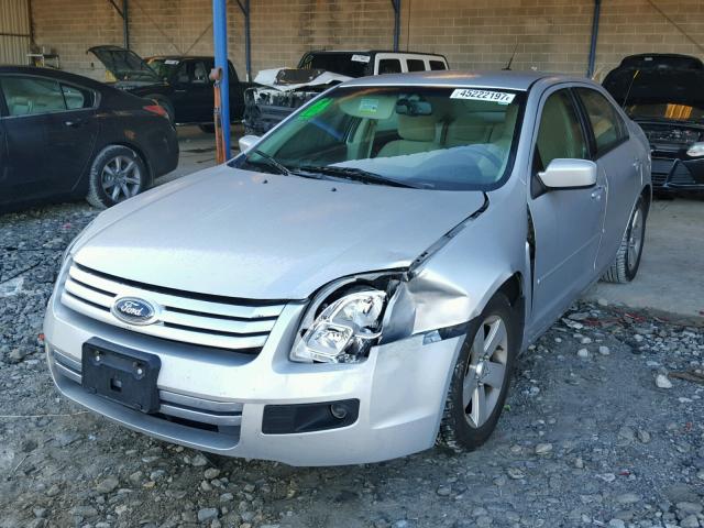 3FAHP07ZX9R155144 - 2009 FORD FUSION SE SILVER photo 2