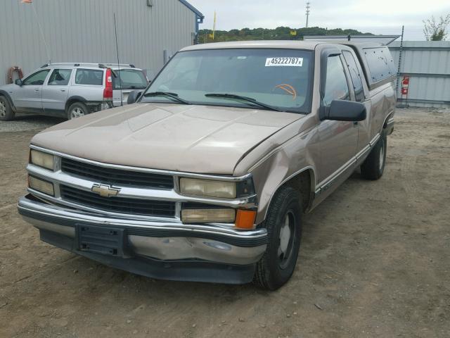 2GCEC19RXV1111669 - 1997 CHEVROLET GMT-400 C1 TAN photo 2