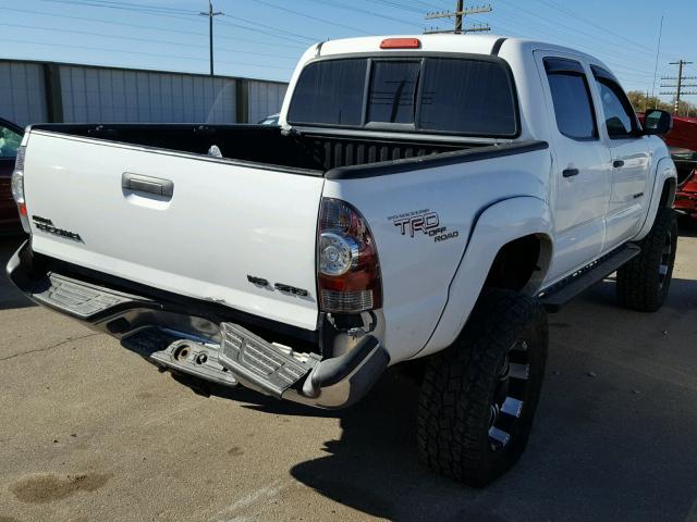 5TELU42N06Z195012 - 2006 TOYOTA TACOMA DOU WHITE photo 4