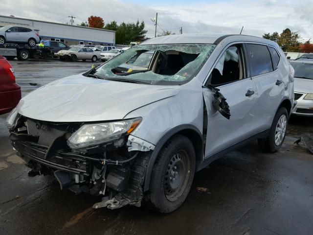 5N1AT2MV1GC813235 - 2016 NISSAN ROGUE S SILVER photo 2