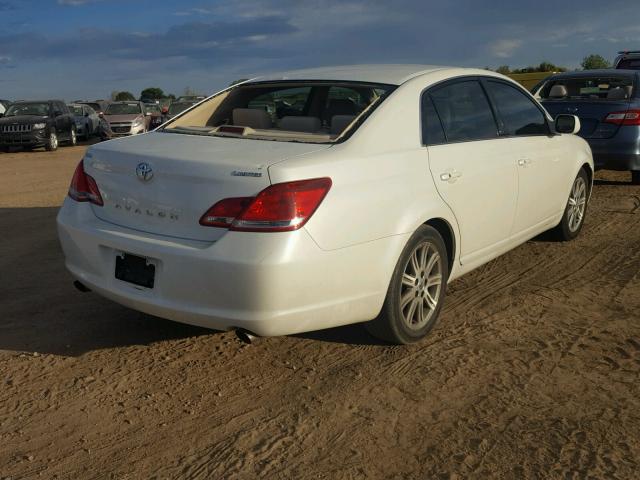 4T1BK36B86U152523 - 2006 TOYOTA AVALON XL WHITE photo 4