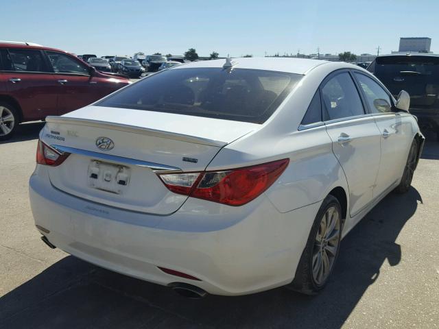 5NPEC4AC5CH419997 - 2012 HYUNDAI SONATA SE WHITE photo 4