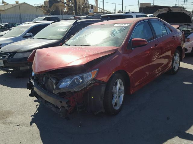 4T1BF1FK5CU599072 - 2012 TOYOTA CAMRY BASE RED photo 2