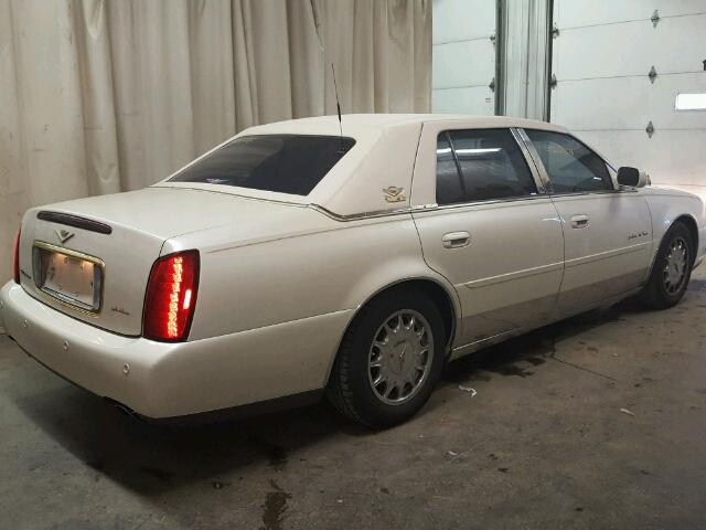 1G6KD57Y82U174029 - 2002 CADILLAC DEVILLE WHITE photo 4