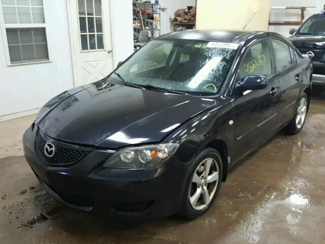 JM1BK32F061411049 - 2006 MAZDA 3 BLACK photo 2