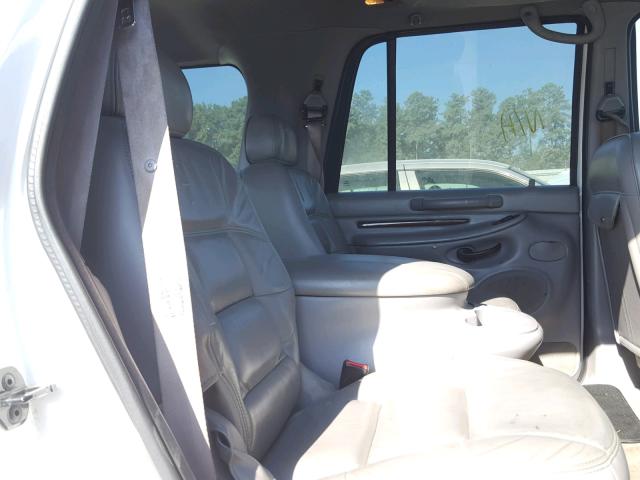 5LMEU27A1YLJ23023 - 2000 LINCOLN NAVIGATOR WHITE photo 6
