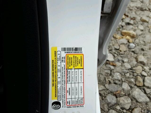 3LNHM26T49R609783 - 2009 LINCOLN MKZ WHITE photo 10