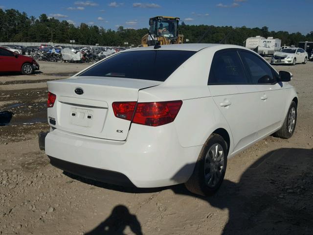 KNAFU4A24A5088560 - 2010 KIA FORTE EX WHITE photo 4