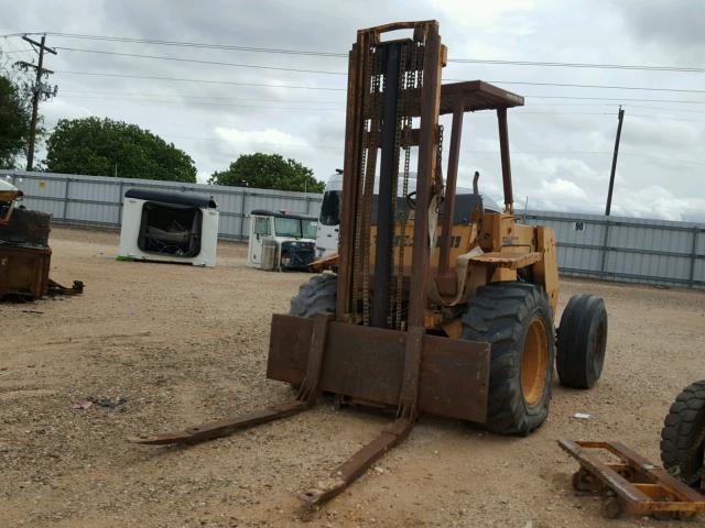 207D - 1979 CASE FORKLIFT YELLOW photo 2