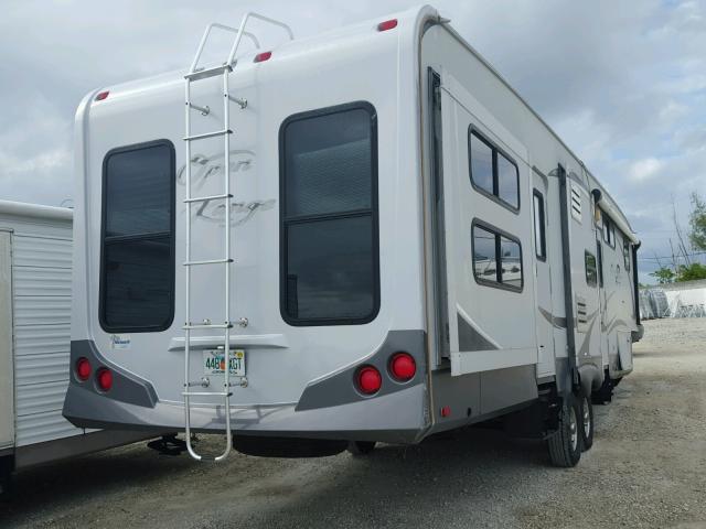 5XMFE3921A5001118 - 2010 WILDWOOD TRAILER GRAY photo 4