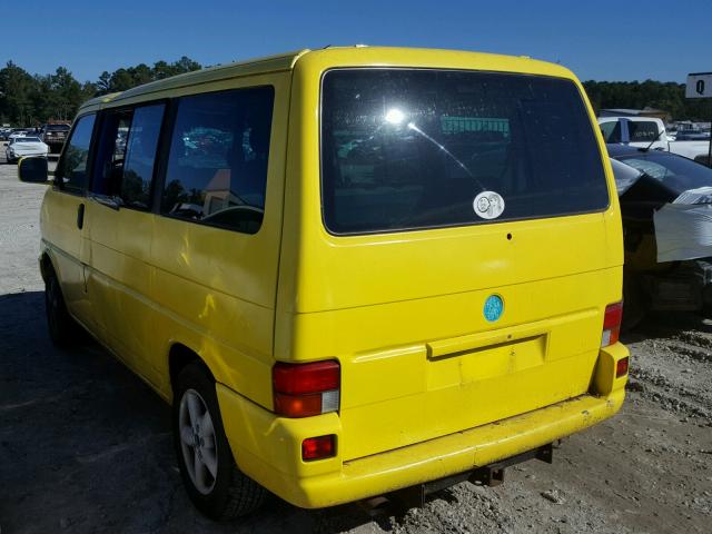 WV2MB47021H098137 - 2001 VOLKSWAGEN EUROVAN MV YELLOW photo 3