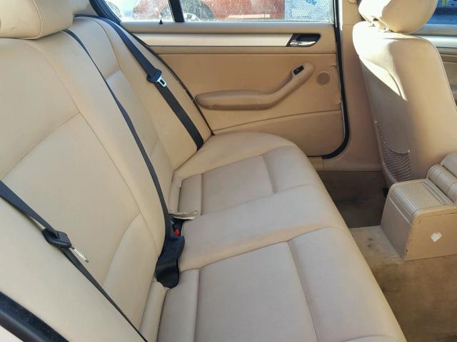 WBAET37434NJ84007 - 2004 BMW 325 I WHITE photo 6